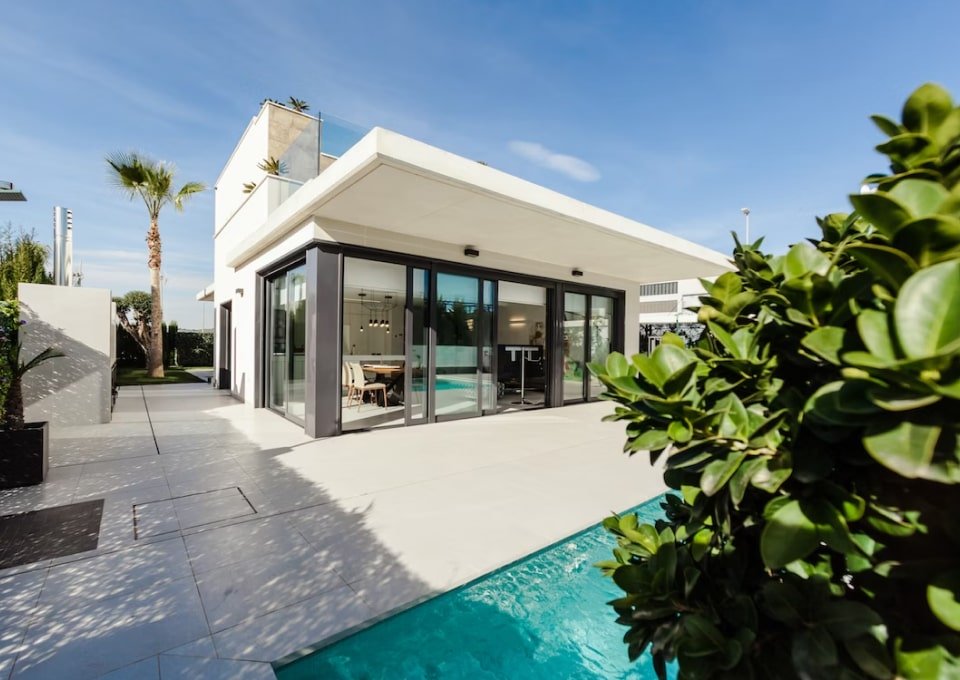 Contemporary residential property